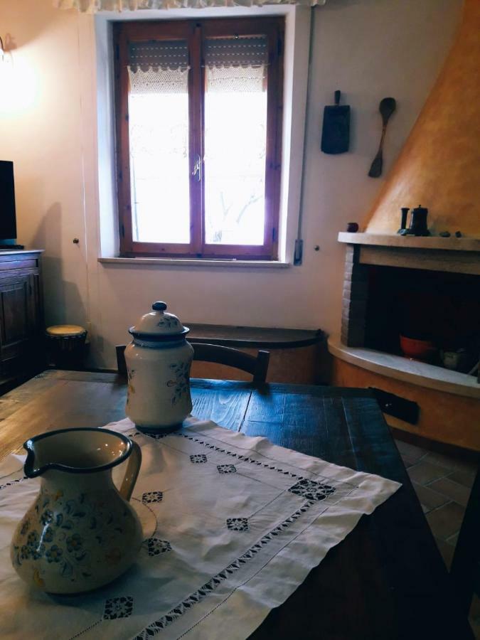 La Casa Del Susino Villa Castiglione dʼOrcia Exteriör bild